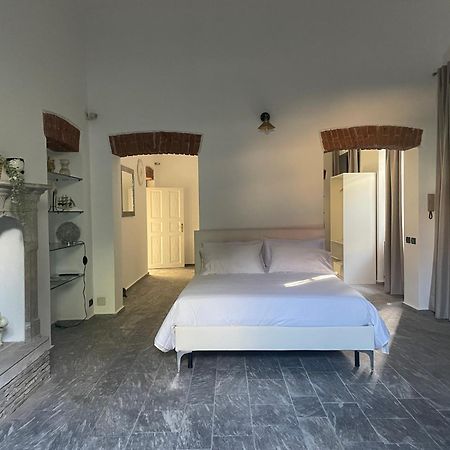 Villa Simona Malpensa غالاّراتي المظهر الخارجي الصورة