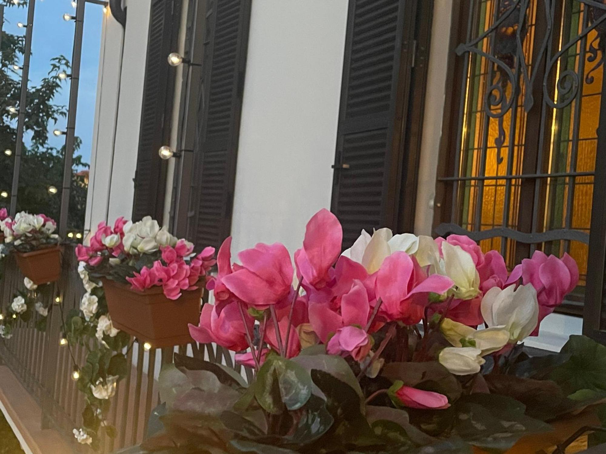 Villa Simona Malpensa غالاّراتي المظهر الخارجي الصورة